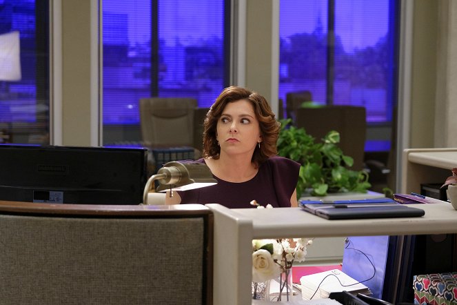 Crazy Ex-Girlfriend - Josh Is the Man of My Dreams, Right? - Photos