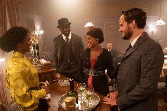 Murdoch Mysteries - There's Something About Mary - Photos - Shanice Banton, James Graham