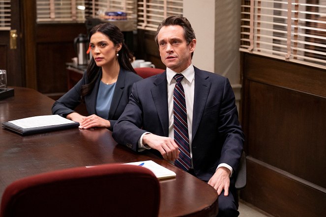 Law & Order - Season 21 - Fault Lines - Photos - Odelya Halevi, Hugh Dancy