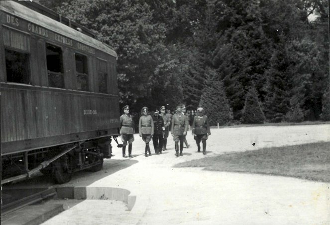 1940, les secrets de l'armistice - Kuvat elokuvasta