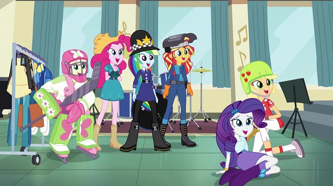 My Little Pony: Equestria Girls - Friendship Games - Van film