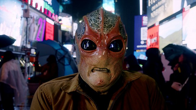 Resident Alien - An Alien in New York - Filmfotos
