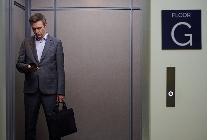 Ten Percent - Episode 5 - Photos - Jack Davenport