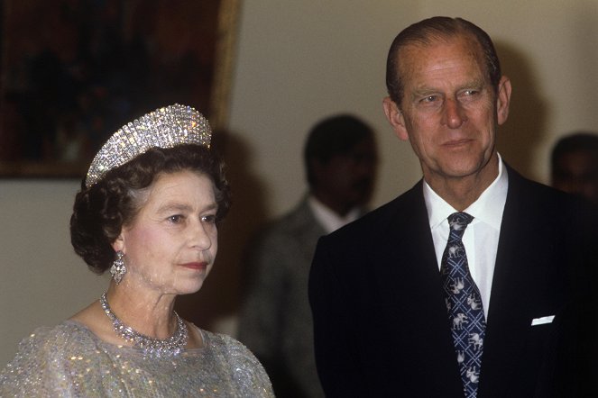 Royals: Keeping the Crown - De la película