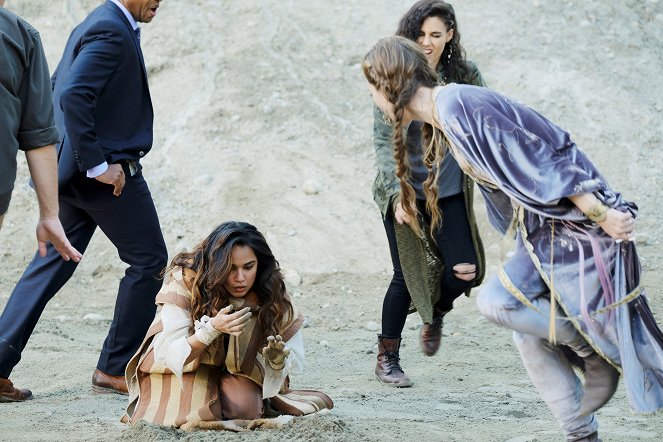 The Magicians - All That Hard, Glossy Armor - Photos - Summer Bishil, Jade Tailor