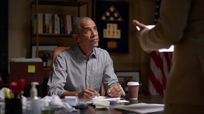 Adam Conover: „K” mint Kormány - Változás - Filmfotók - Barack Obama