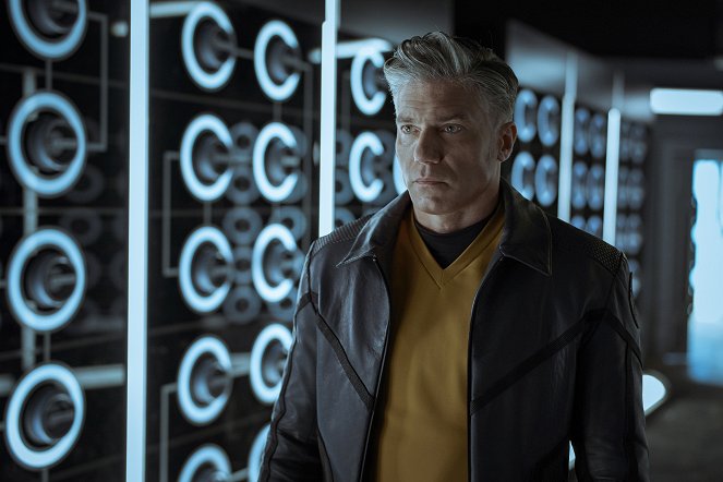 Star Trek: Strange New Worlds - Ghosts of Illyria - Photos - Anson Mount