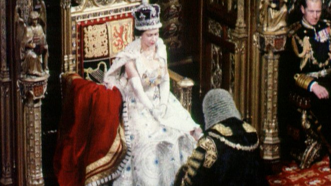 Die Queen und ihre Premiers - Filmfotók - II. Erzsébet királynő