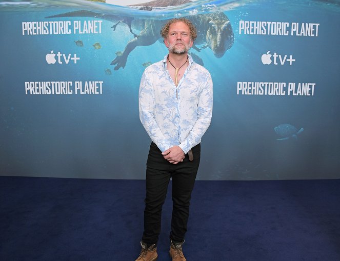 Prehisztorikus bolygó - Rendezvények - London Premiere of "Prehistoric Planet" at BFI IMAX Waterloo on May 18, 2022 in London, England - Tim Walker