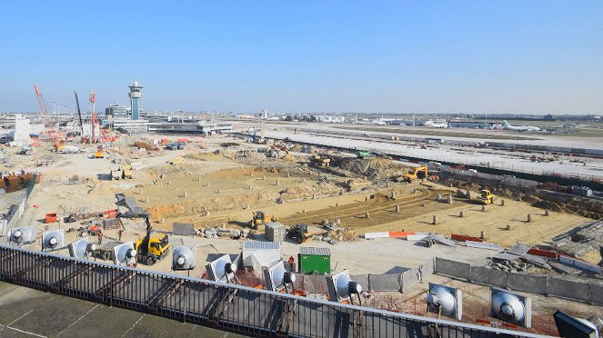 Orly Airport: Ready For Takeoff - Photos