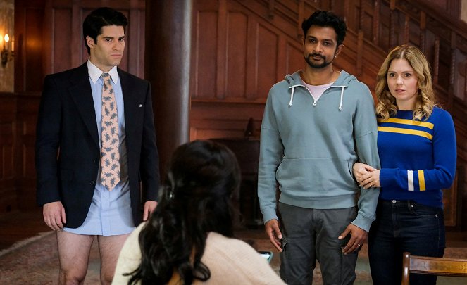 Ghosts - Season 1 - Jay's Sister - Photos - Asher Grodman, Utkarsh Ambudkar, Rose McIver