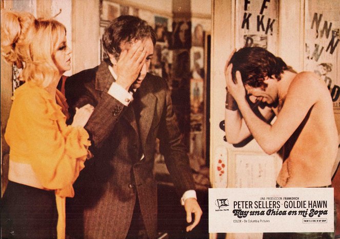 There's a Girl in My Soup - Lobby Cards - Goldie Hawn, Peter Sellers