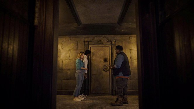 Ghosts - The Vault - Photos - Rose McIver