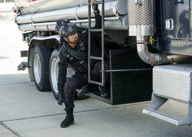 S.W.A.T. - Incoming - Do filme - Shemar Moore