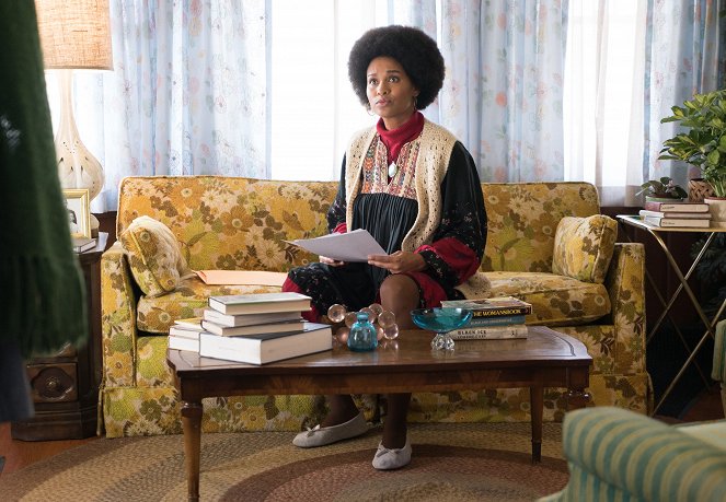 Good Girls Revolt - The Year-Ender - Van film