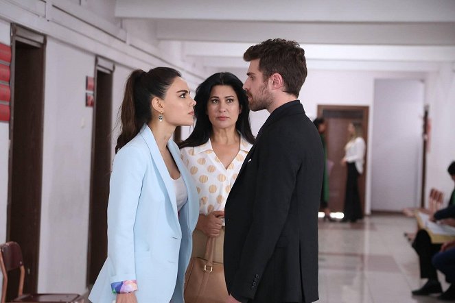 Üç Kız Kardeş - Season 1 - Episode 13 - Filmfotos