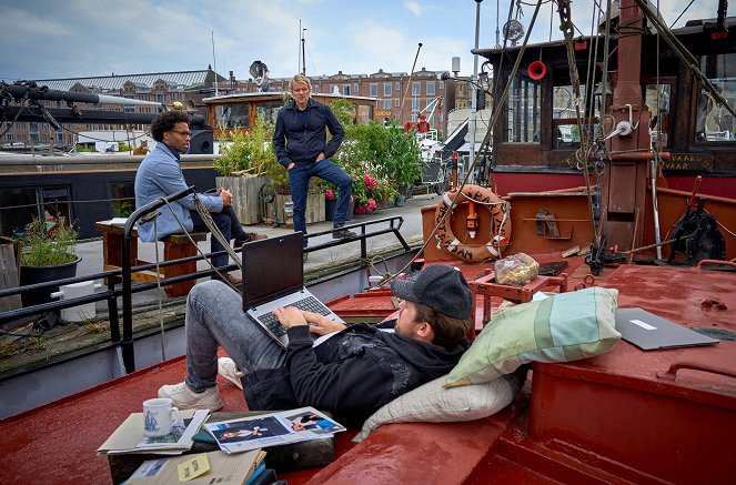 Van der Valk, kanavakaupungin kyttä - Payback in Amsterdam - Kuvat elokuvasta