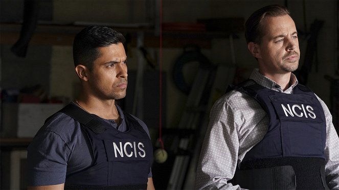 NCIS - Námorný vyšetrovací úrad - Poznať ich po perí - Z filmu - Wilmer Valderrama, Sean Murray