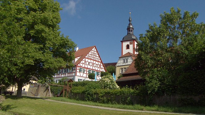 Neuer Geist im alten Schloss - Schlossherren in Franken - Kuvat elokuvasta