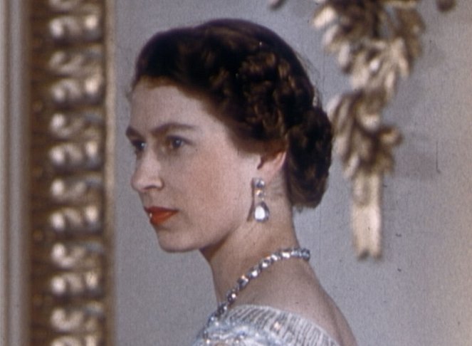 Elizabeth: A Portrait in Part(s) - Do filme - Isabel II