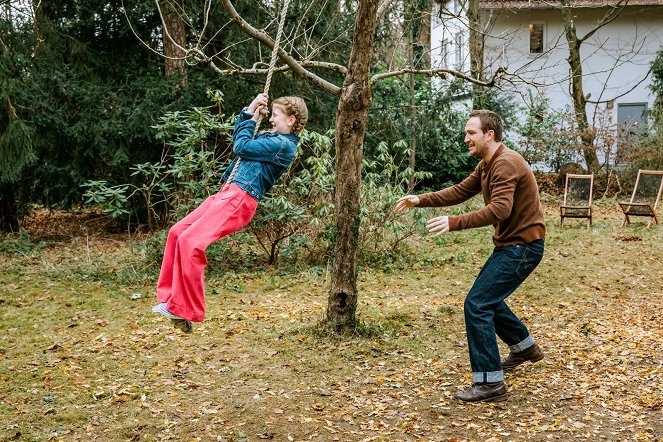 Wolke unterm Dach - Z filmu - Romy Schroeder, Sophie Lutz