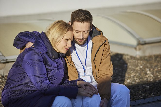 Ordinace v růžové zahradě - Oběť - Photos - Michaela Badinková, Jiří Böhm