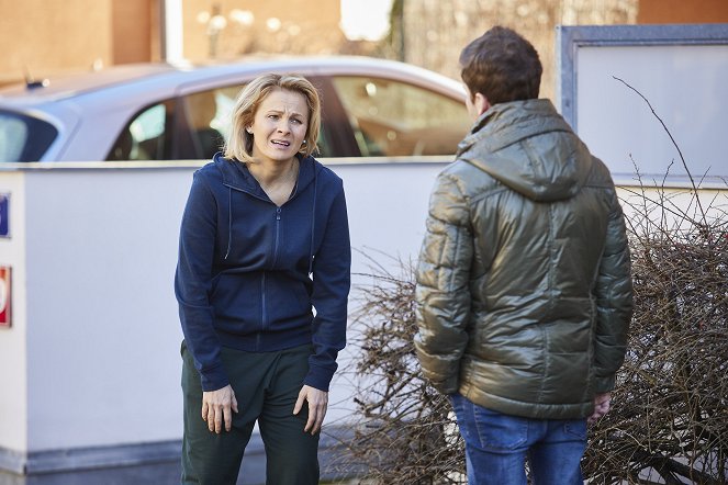 Ordinace v růžové zahradě - Všichni se budou smát - Film - Michaela Badinková