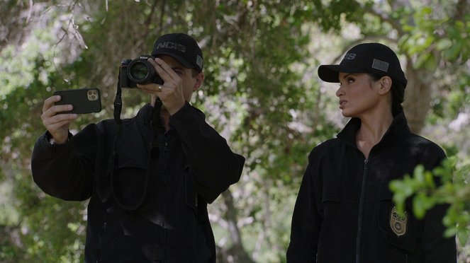 Agenci NCIS - Birds of a Feather - Z filmu - Sean Murray, Katrina Law
