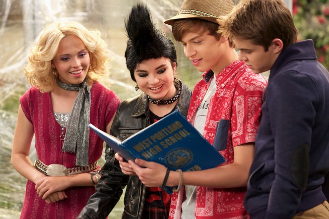 Best Friends Whenever - Shake Your Booty - Do filme
