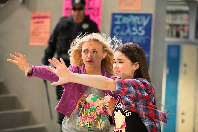 Best Friends Whenever - Season 1 - Fight for the Future: Part 3 - Photos