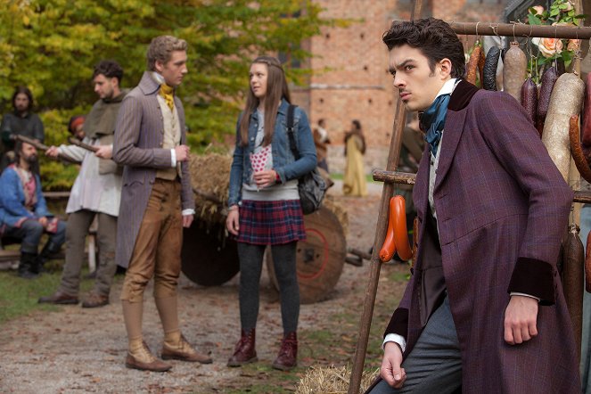 Billie and the Ghost - Season 2 - The Treasure in the Castle - Photos