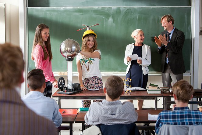Binny und der Geist - Season 2 - Einbruch in der Schule - Filmfotos