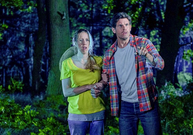 Billie and the Ghost - In the Woods - Photos