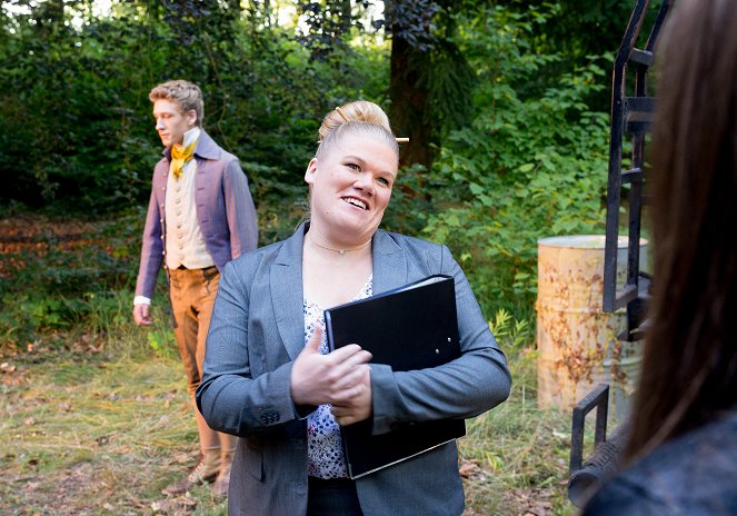 Billie and the Ghost - Season 1 - In the Woods - Photos