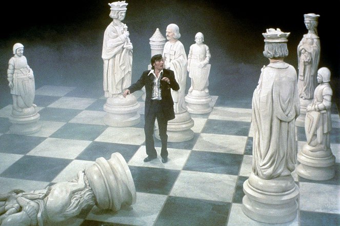 Columbo - Schach dem Mörder - Filmfotos - Laurence Harvey