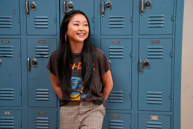 Boo, Bitch - Life's a Bitch and Then You Die - Van film - Lana Condor