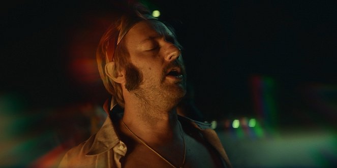 Physical - Rozkręćmy tę imprezę - Z filmu - Rory Scovel