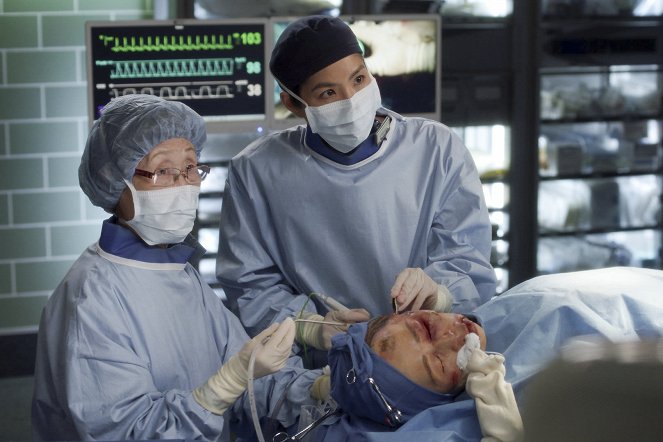 Grey's Anatomy - Stronger Than Hate - Photos