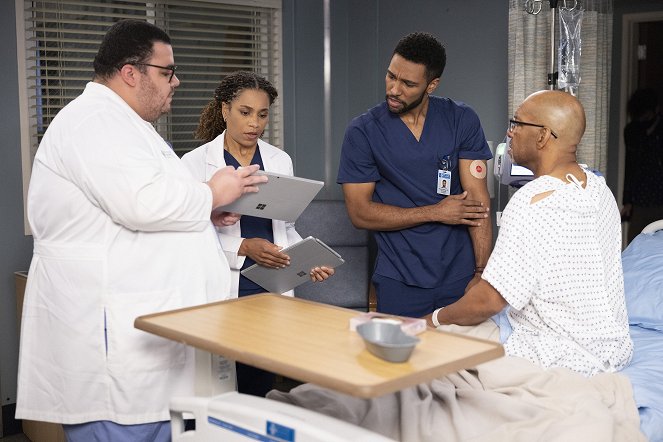 Grey's Anatomy - Should I Stay or Should I Go - Photos - Kelly McCreary, Anthony Hill