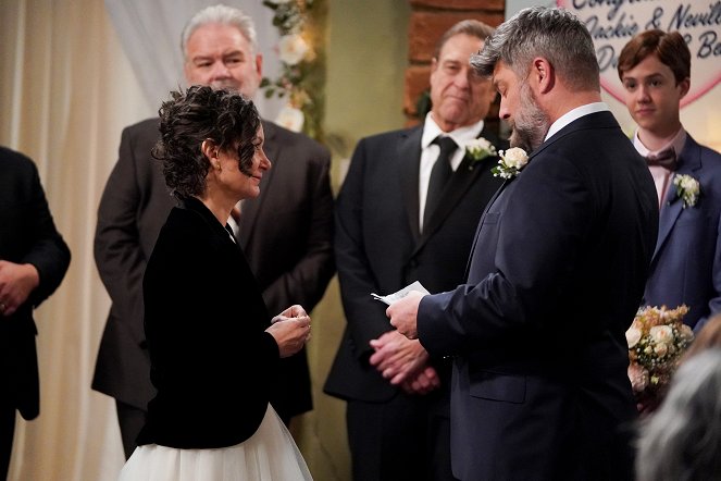 The Conners - A Judge and a Priest Walk into a Living Room... - Filmfotók - Sara Gilbert, Jay R. Ferguson
