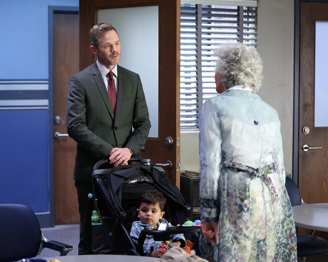 The Rookie - Mother's Day - Photos - Shawn Ashmore