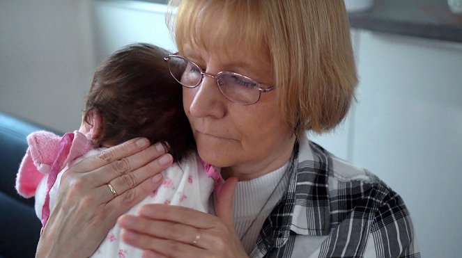 Eine Mama - 100 Babys: Pflegemutter aus Berufung - Van film