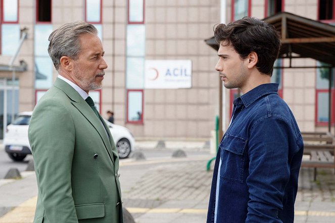 The Town Doctor - Episode 9 - Photos - Sinan Albayrak, Deniz Can Aktaş