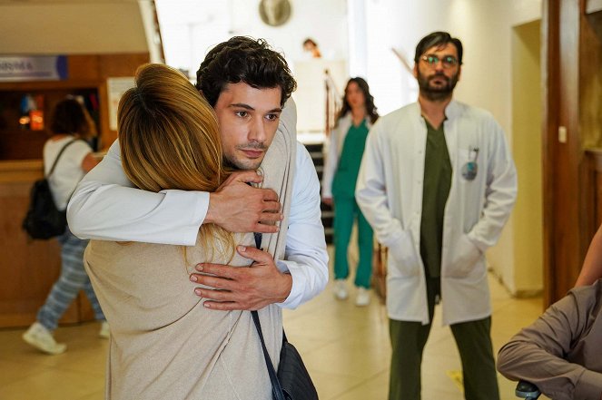 The Town Doctor - Episode 9 - Photos - Deniz Can Aktaş