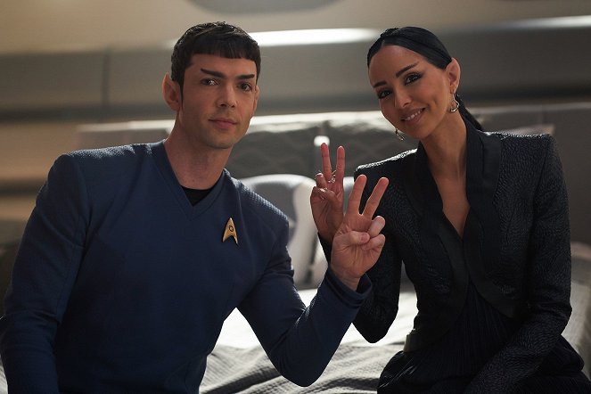 Star Trek: Különös új világok - Spock Amok - Forgatási fotók - Ethan Peck, Gia Sandhu