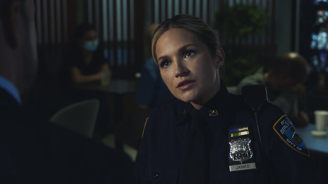 Blue Bloods - Protective Instincts - Film - Vanessa Ray