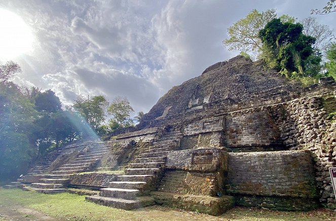 The End of the Mayans World - De la película