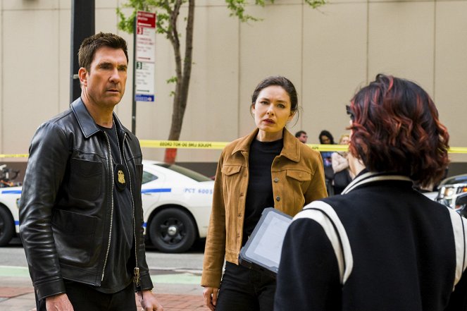 FBI: Most Wanted - A Man Without a Country - De la película - Dylan McDermott, Alexa Davalos