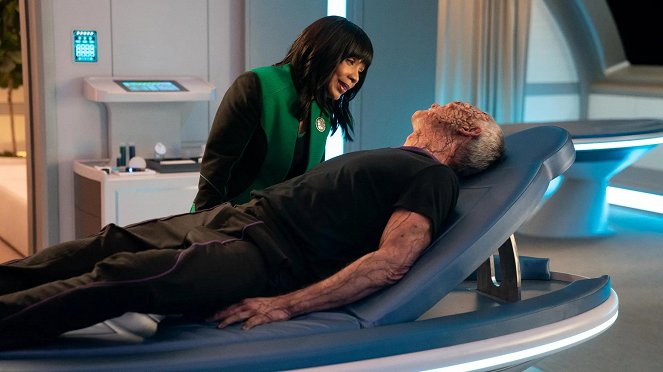 The Orville - Shadow Realms - Photos - Penny Johnson Jerald