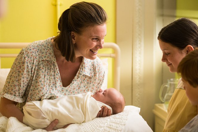 Call the Midwife - Season 5 - La Phocomélie - Film - Liz White, Lily-Rose Aslandogdu